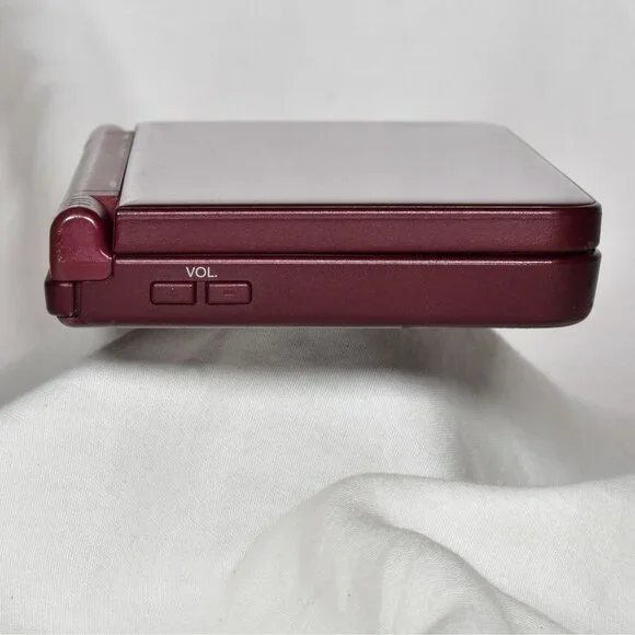 Nintendo DSi XL Handheld Video Game Console with Stylus Charger 3 Games Case - Picture 4 of 16